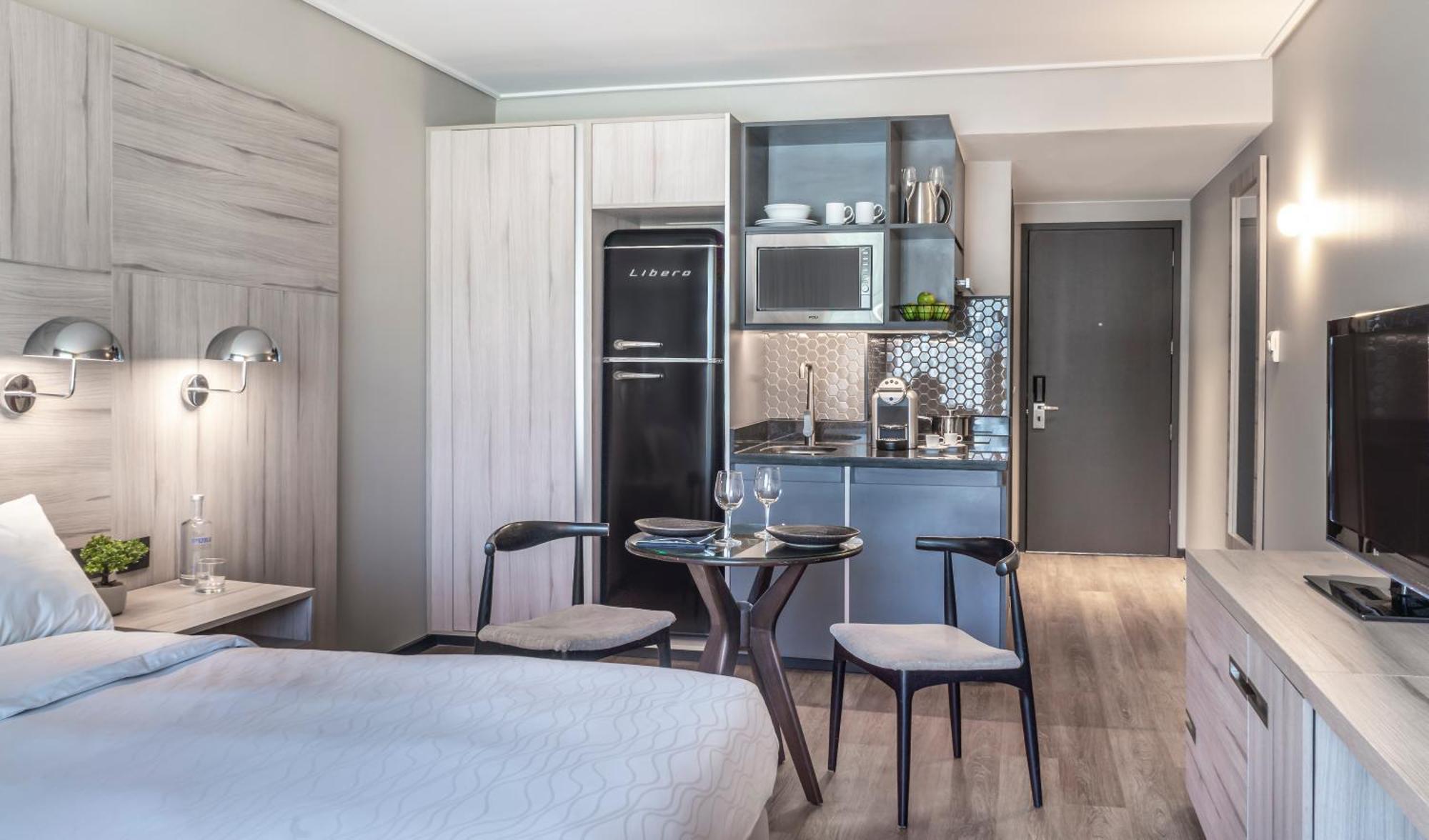 Pullman Santiago Vitacura Dış mekan fotoğraf A typical studio apartment